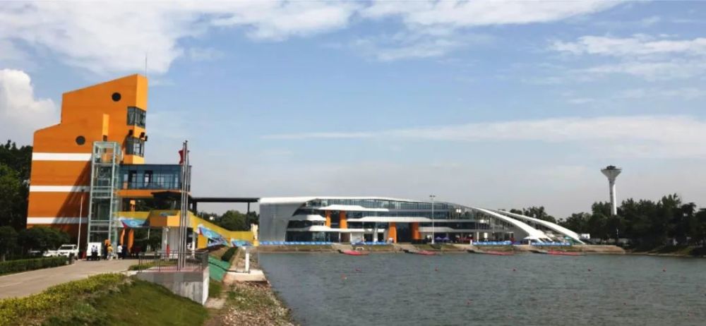  青少年网球精英赛收官，未来之星闪耀赛场展风采  