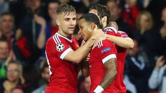  佩古拉挽救赛点上演绝地反击